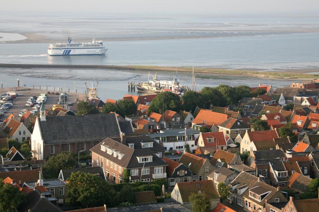 Hotel Oepkes West-Terschelling Exterior foto